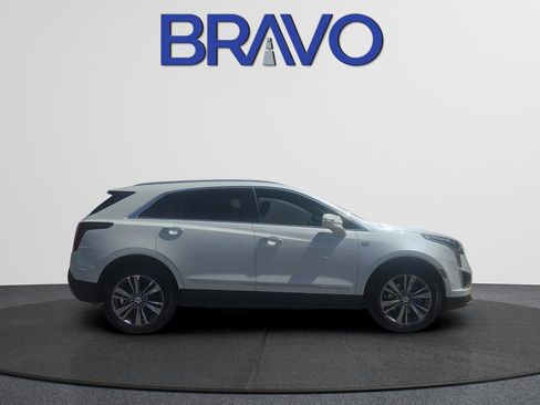 Used 2023 Cadillac XT5 Premium Luxury w/ Platinum Package FWD image 3