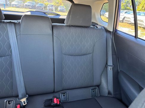 Used 2025 Toyota Corolla Cross LE image 37