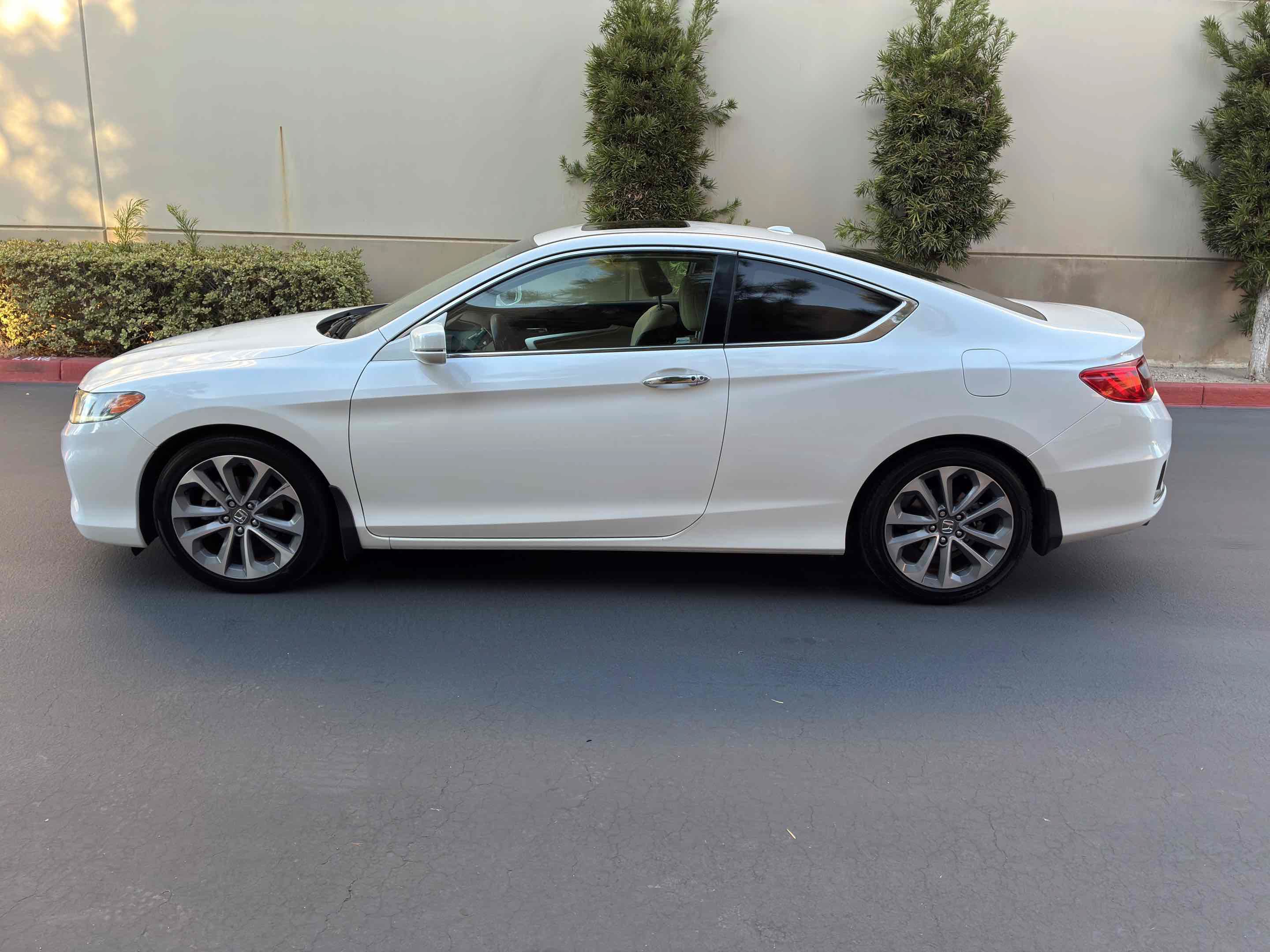 Used 2015 Honda Accord EX-L image 25