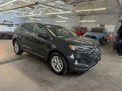 Certified 2022 Ford Edge SEL w/ Convenience Package AWD/4WD image 19