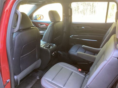 Used 2024 Chevrolet Traverse Z71 AWD/4WD image 40