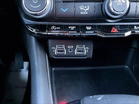 Used 2023 Dodge Durango GT image 32