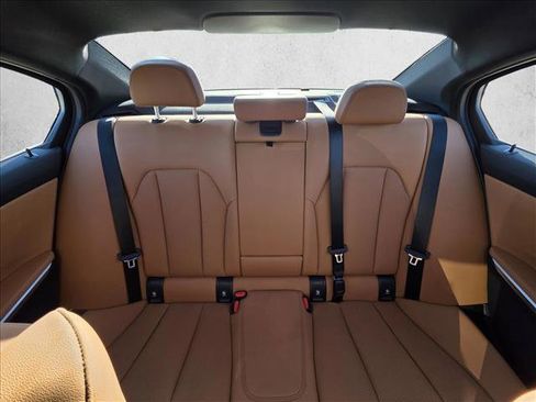 Used 2025 BMW 330i xDrive Sedan image 16