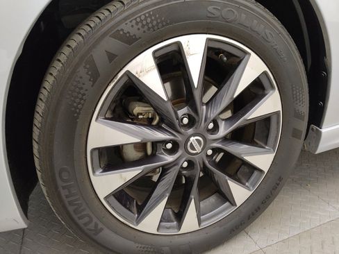 Used 2017 Nissan Sentra SR FWD image 31