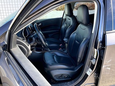 Used 2019 Jeep Compass Limited image 26