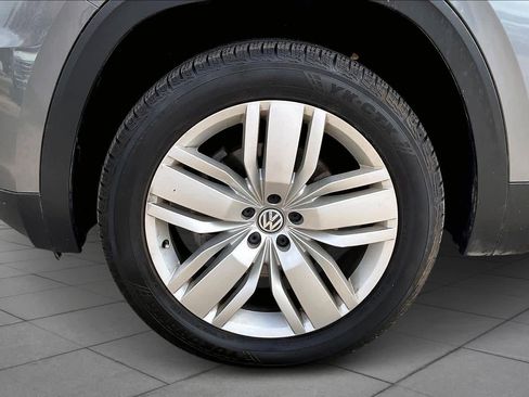 Used 2019 Volkswagen Atlas SE w/ Towing Package image 10