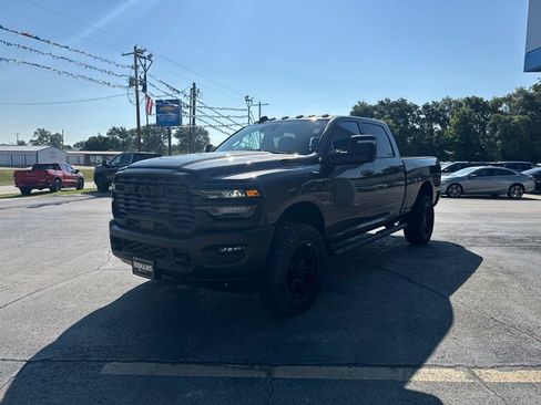 Used 2025 RAM 2500 Tradesman AWD/4WD image 9