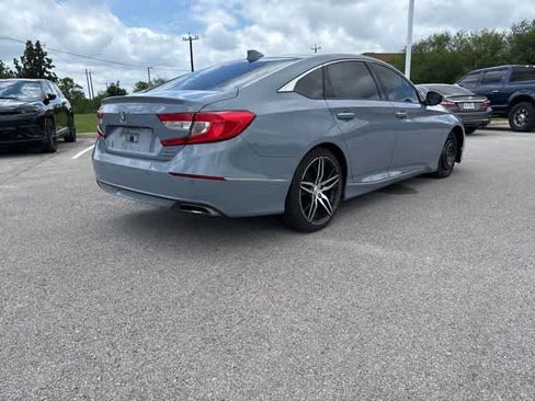 Used 2022 Honda Accord Touring image 5