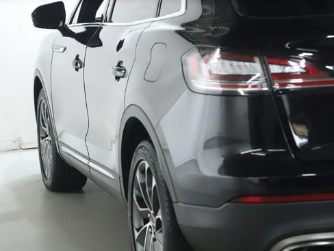 Used 2023 Lincoln Nautilus Reserve AWD/4WD image 42