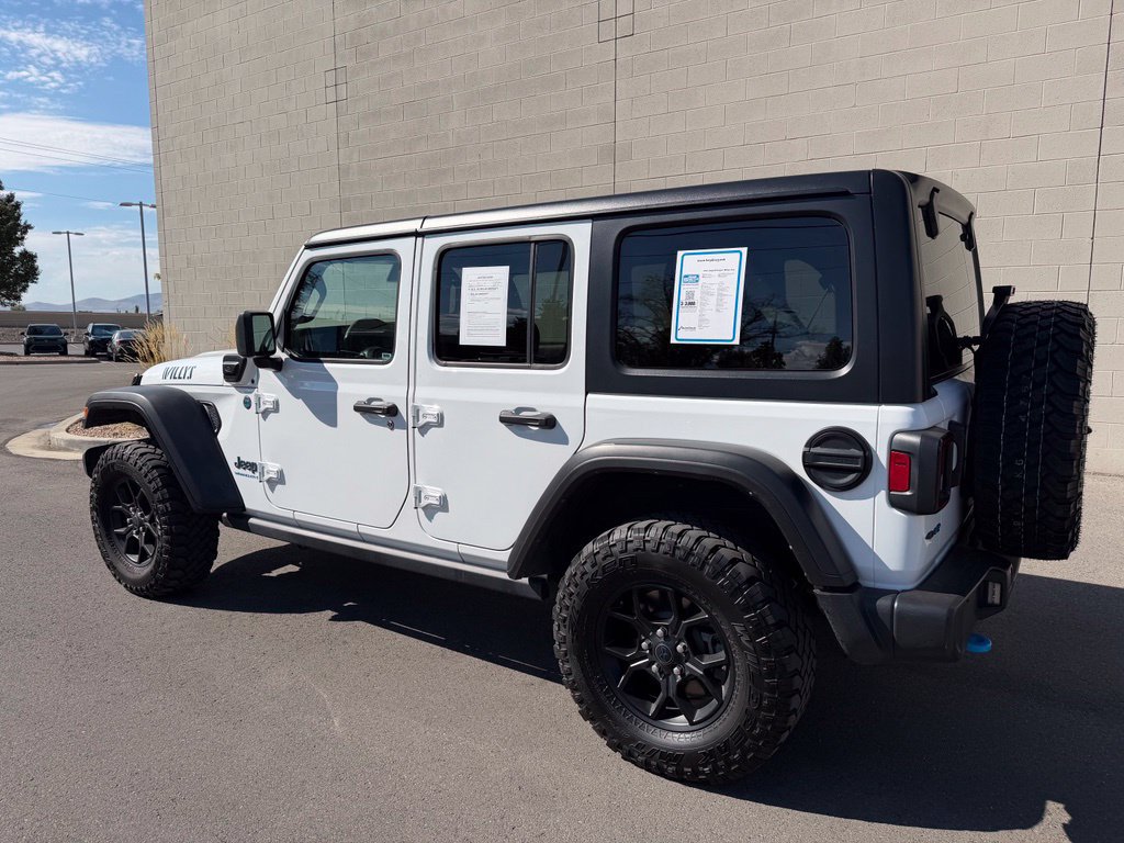 Used 2024 Jeep Wrangler Unlimited AWD/4WD image 3