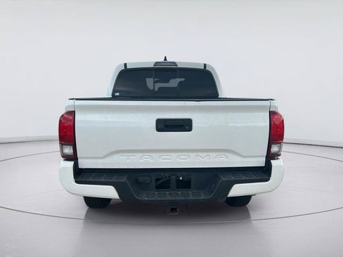 Used 2020 Toyota Tacoma SR w/ SR Convenience Package RWD image 5