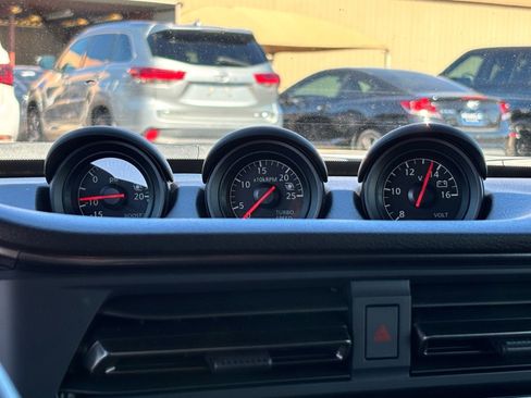 Certified 2024 Nissan Z Performance w/ Floor Mat Package image 21