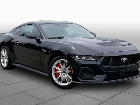 Used 2024 Ford Mustang GT Premium RWD image 2