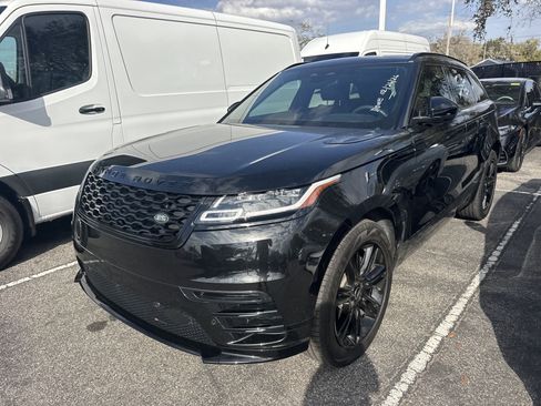 Used 2023 Land Rover Range Rover Velar R-Dynamic S image 4