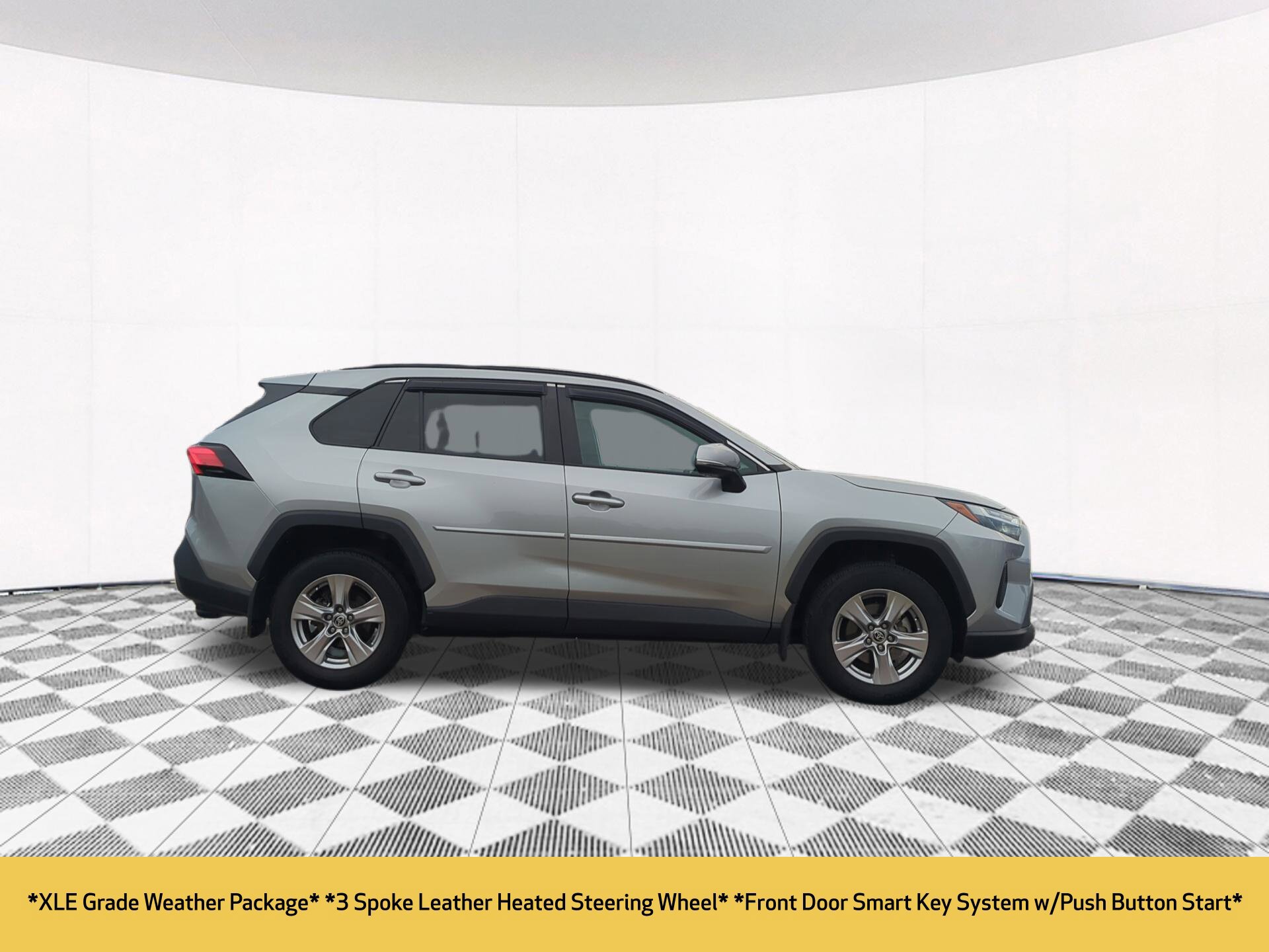 Used 2022 Toyota RAV4 XLE w/ Convenience Package AWD/4WD image 8