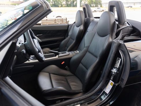 Used 2006 BMW M Roadster RWD image 16