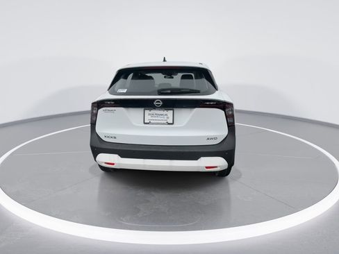 New 2026 Nissan Kicks S image 7