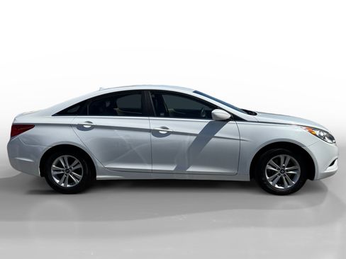 Used 2013 Hyundai Sonata GLS FWD image 6