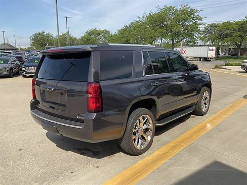 Used 2018 Chevrolet Tahoe Premier AWD/4WD image 3
