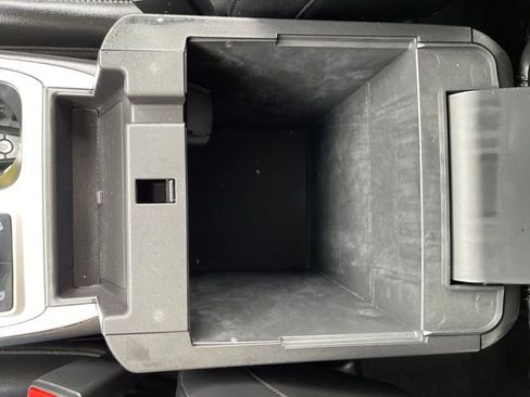 Used 2023 Ford Explorer XLT w/ Equipment Group 202A image 26