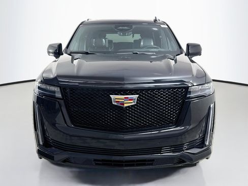 Used 2024 Cadillac Escalade Sport Platinum AWD/4WD image 2