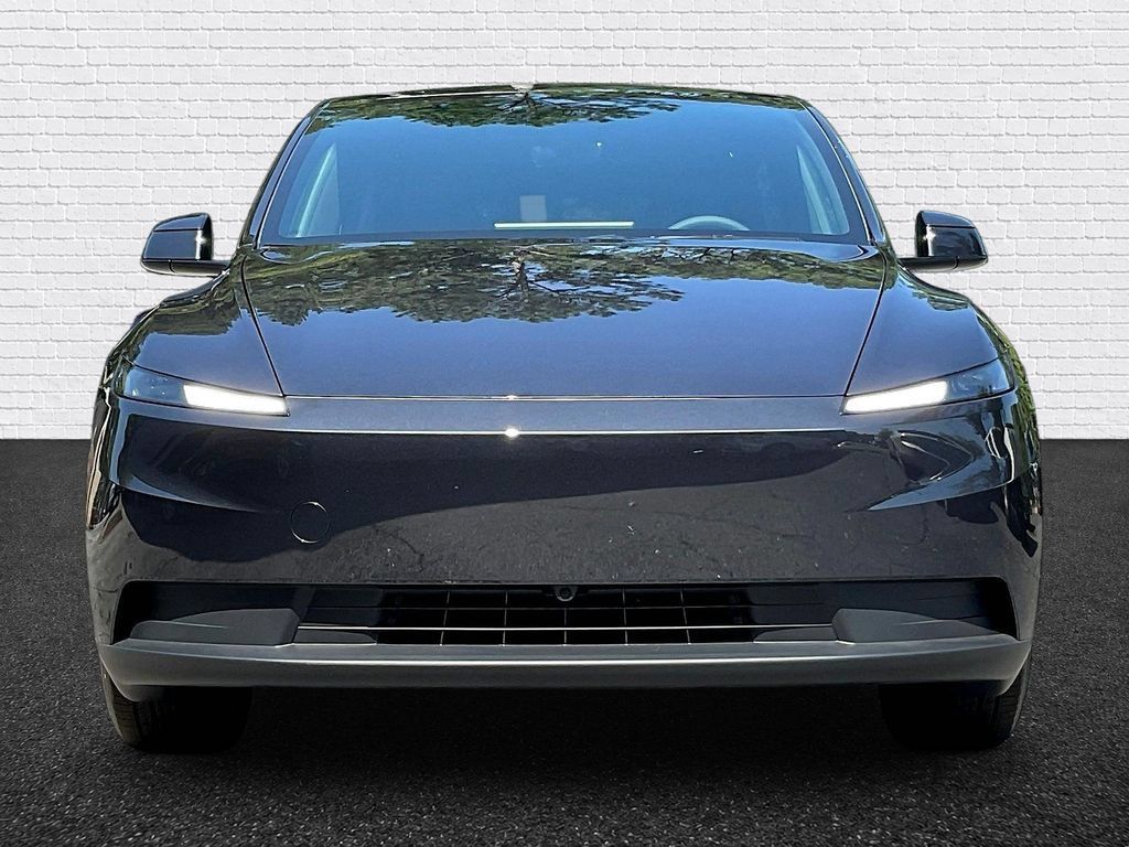 Used 2026 Tesla Model Y 2WD image 2