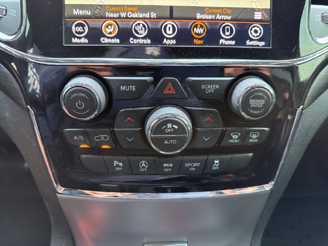 Used 2021 Jeep Grand Cherokee Laredo X AWD/4WD image 14
