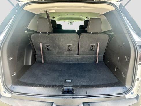 Used 2019 Chevrolet Traverse LS image 24