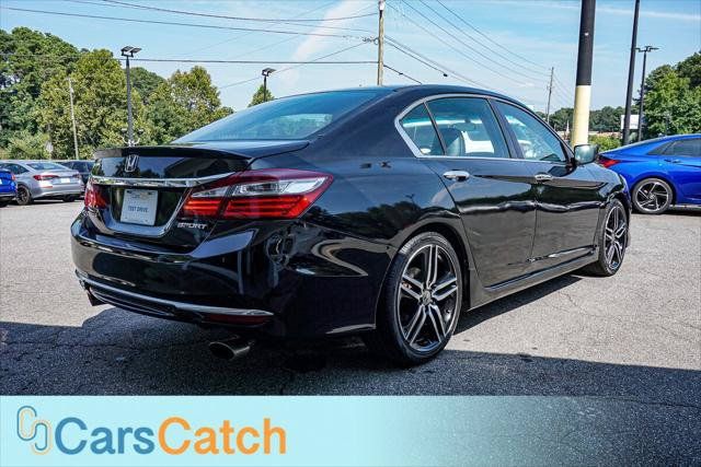 Used 2017 Honda Accord Sport image 12
