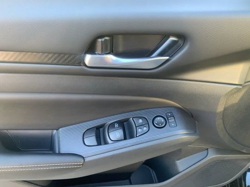 New 2025 Nissan Altima 2.5 SV w/ SV Special Edition Package image 10