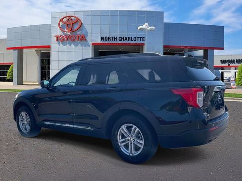 Used 2022 Ford Explorer XLT RWD image 4