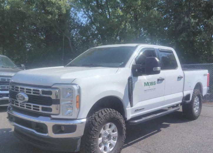 Used 2023 Ford F250 XLT AWD/4WD image 1