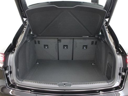 New 2025 Porsche Macan S image 39