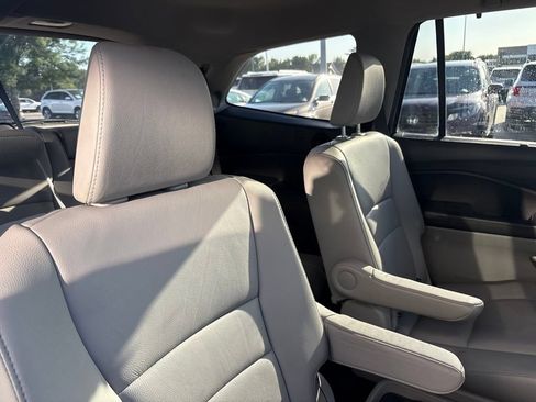 Used 2019 Honda Pilot Touring image 33