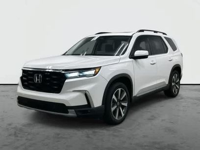 Certified 2025 Honda Pilot Touring