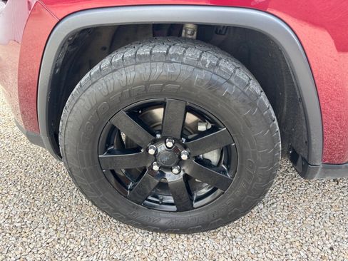 Used 2022 Jeep Grand Cherokee Limited image 17