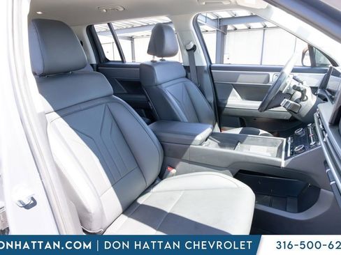 Used 2025 Hyundai Santa Fe SEL FWD image 23