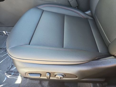 New 2026 Chevrolet Trax RS w/ Driver Confidence Package image 28