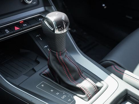 New 2025 Audi Q3 2.0T Premium Plus image 13