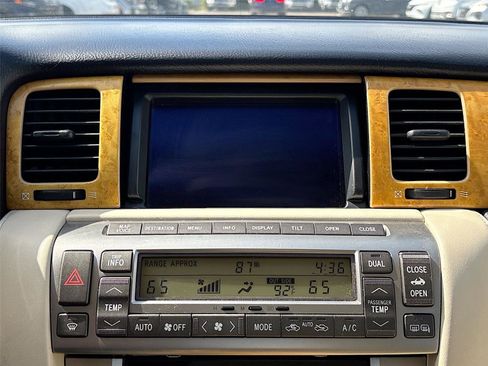 Used 2005 Lexus SC 430 Convertible image 16