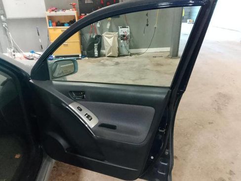 Used 2003 Toyota Matrix FWD image 31