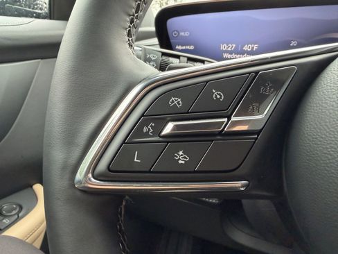 Used 2025 Buick Enclave Preferred image 14