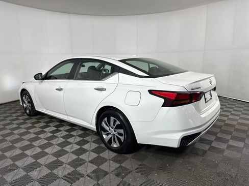 Certified 2025 Nissan Altima 2.5 S image 5