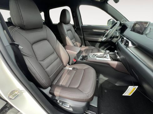 New 2025 MAZDA CX-5 Signature image 19