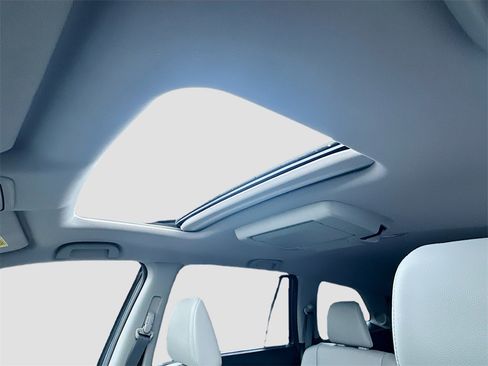 Used 2019 Honda Pilot Touring image 22