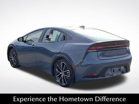 Used 2024 Toyota Prius XLE image 4