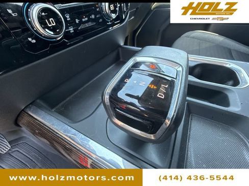 Certified 2024 GMC Sierra 1500 Elevation w/ LPO, Elevation Black Package AWD/4WD image 15