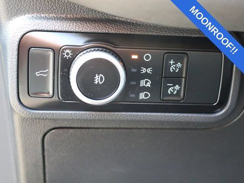 Used 2025 Ford Explorer Active w/ Active Comfort Package AWD/4WD image 31
