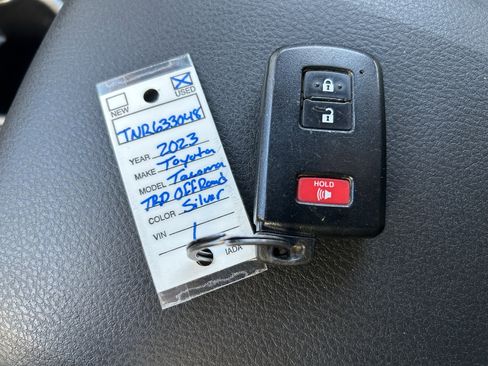 Certified 2023 Toyota Tacoma TRD Off-Road image 32