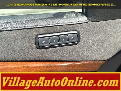 Used 2020 Cadillac Escalade ESV Premium Luxury AWD/4WD image 12